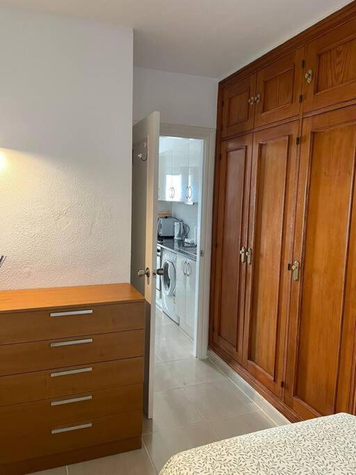 Puskas Apartament Costa De Antigua